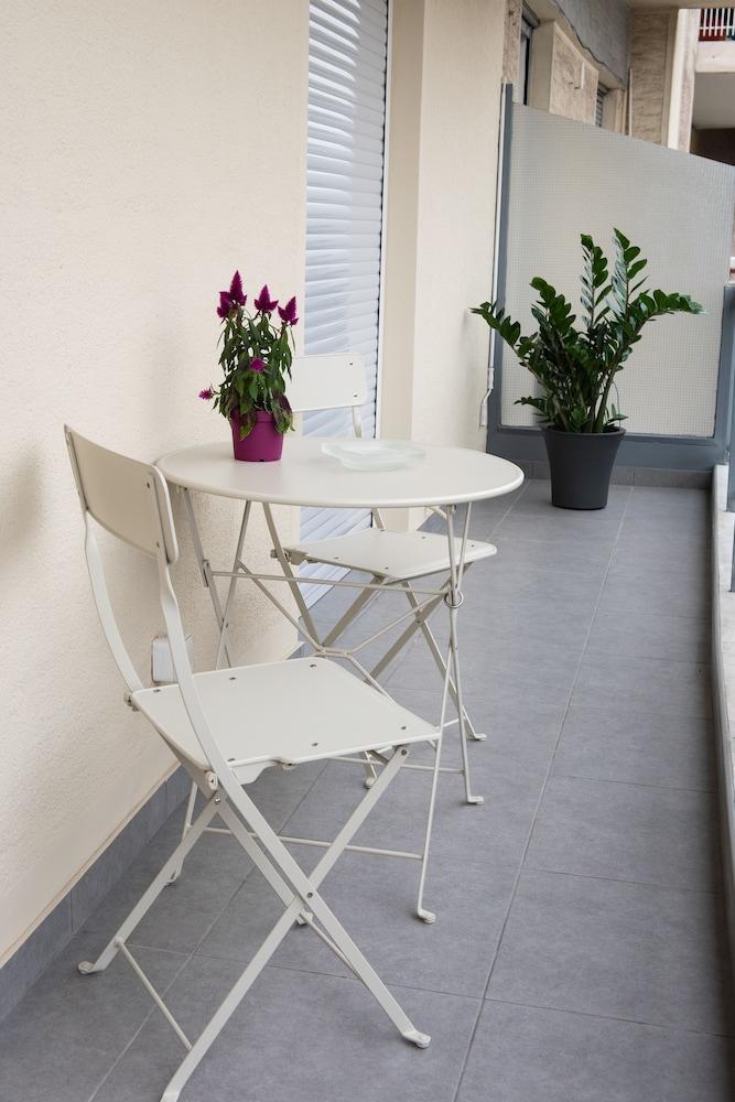 Katia Modern Apartment In Atene Esterno foto